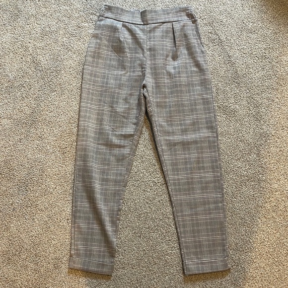 PrettyLittleThing Pants - PRETTYLITTLETHING plaid pants